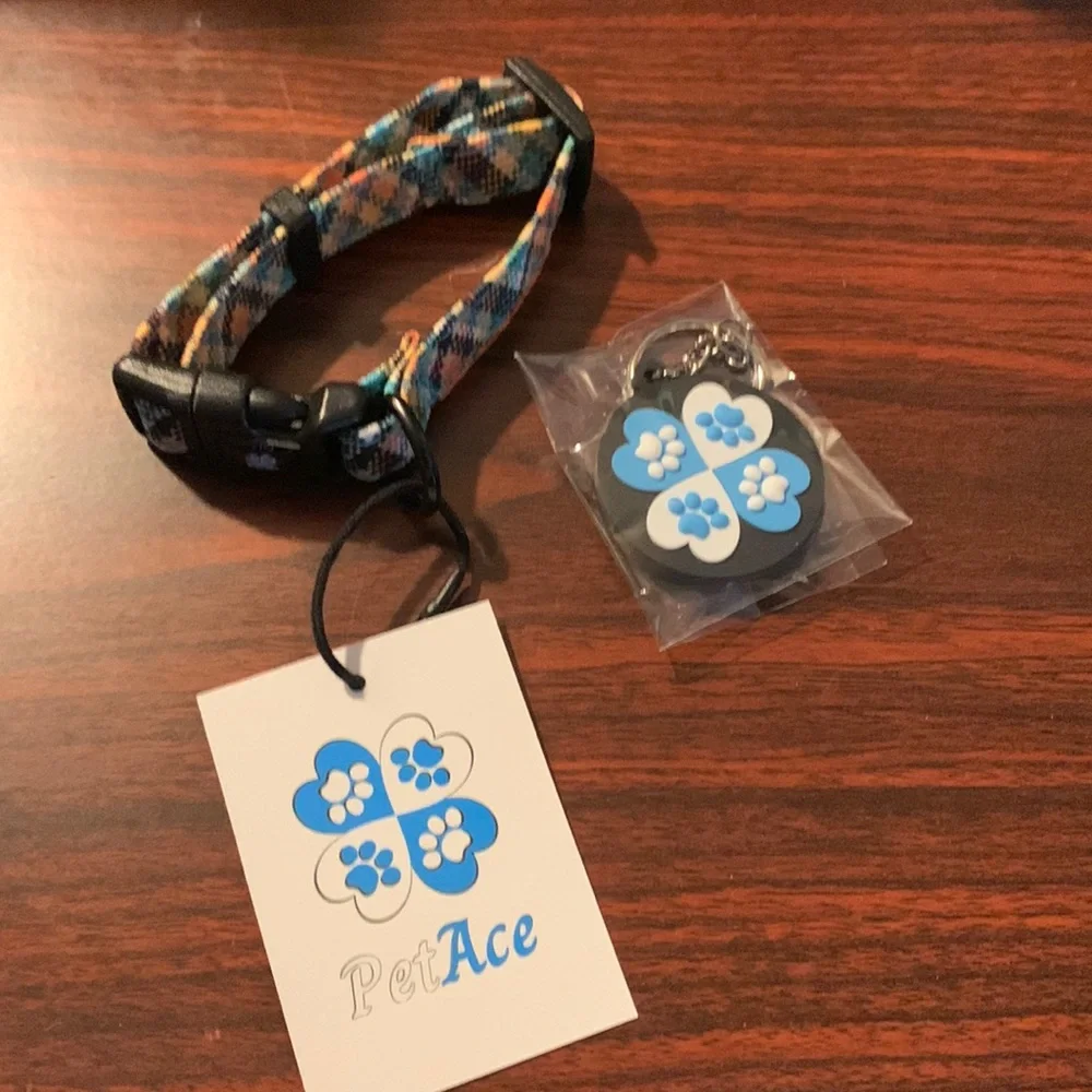 NWT 2pc PetAce pet collar and Keychain set. Blue/Orange and Red/Blue size XS